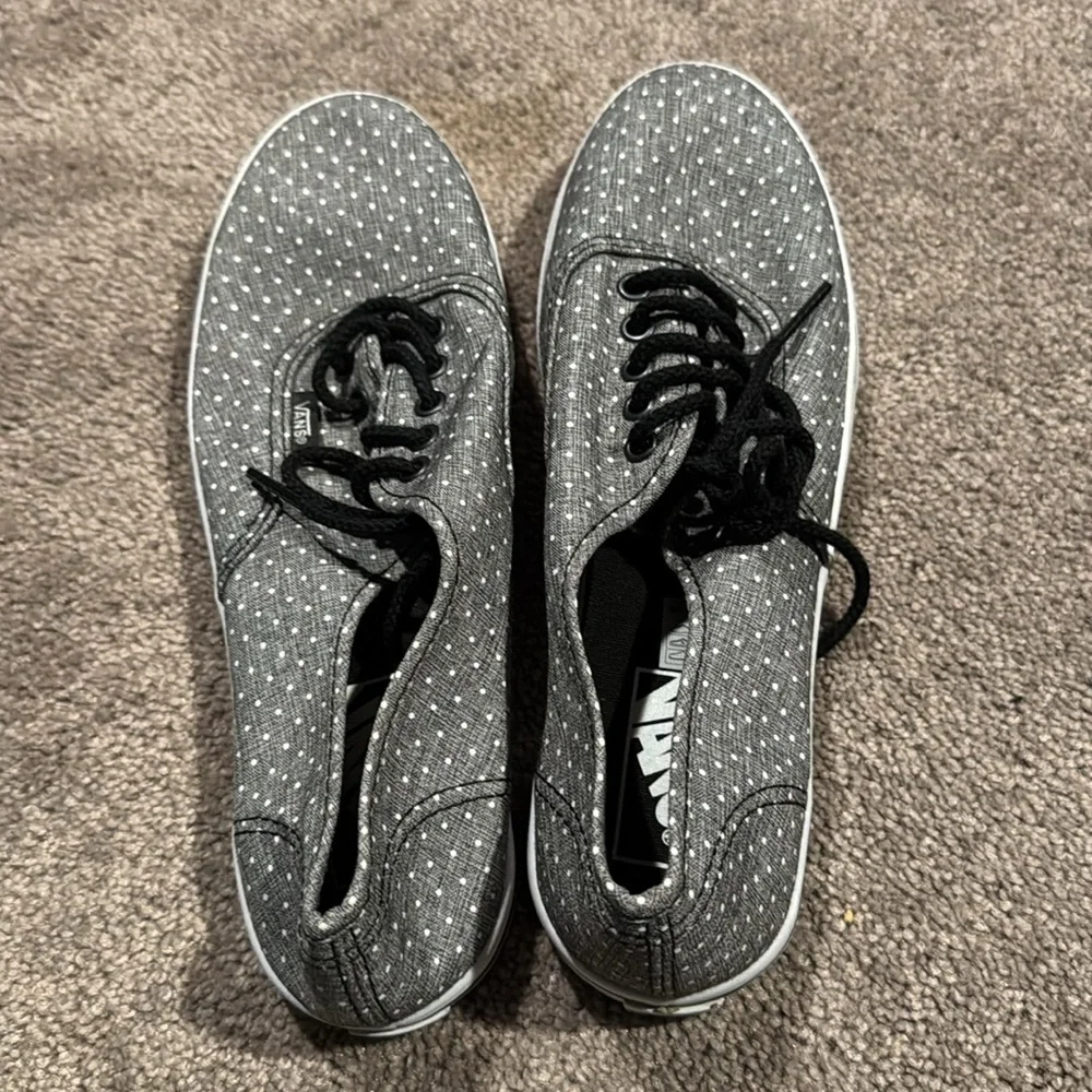 Vans Gray Polka Dot Sneakers Canvas Lace Up Low Top Casual SIZE 5.5M 7W